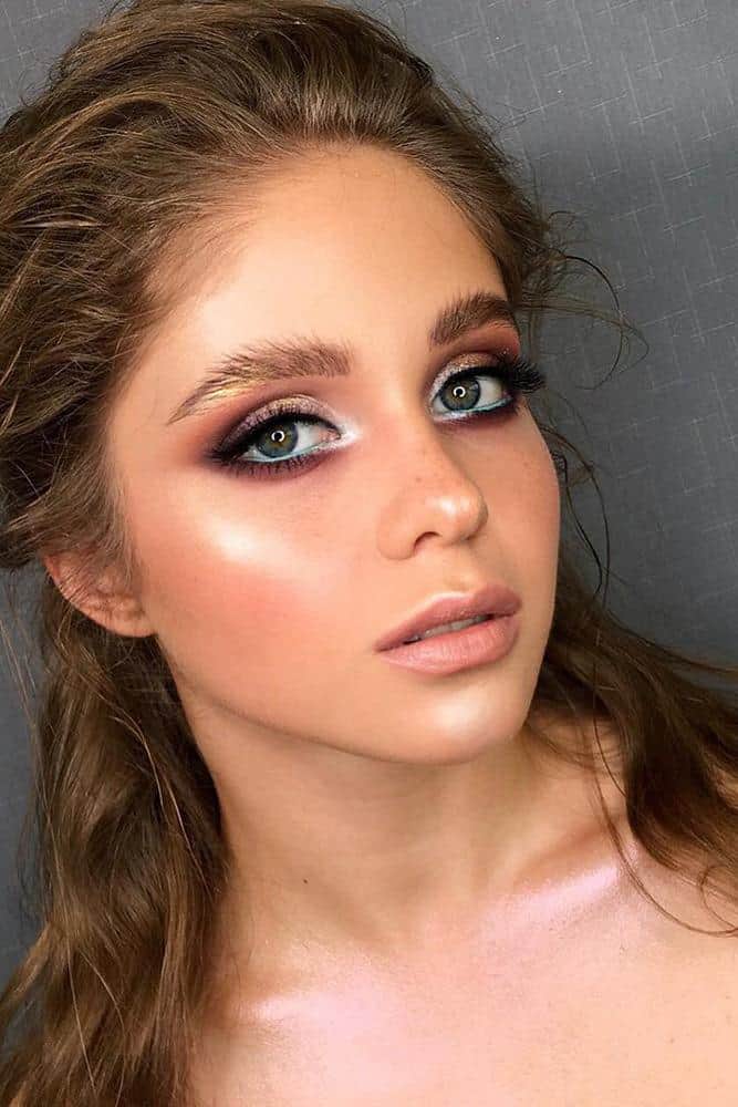 Photo 34-36: Tender Natural Makeup For Brunettes