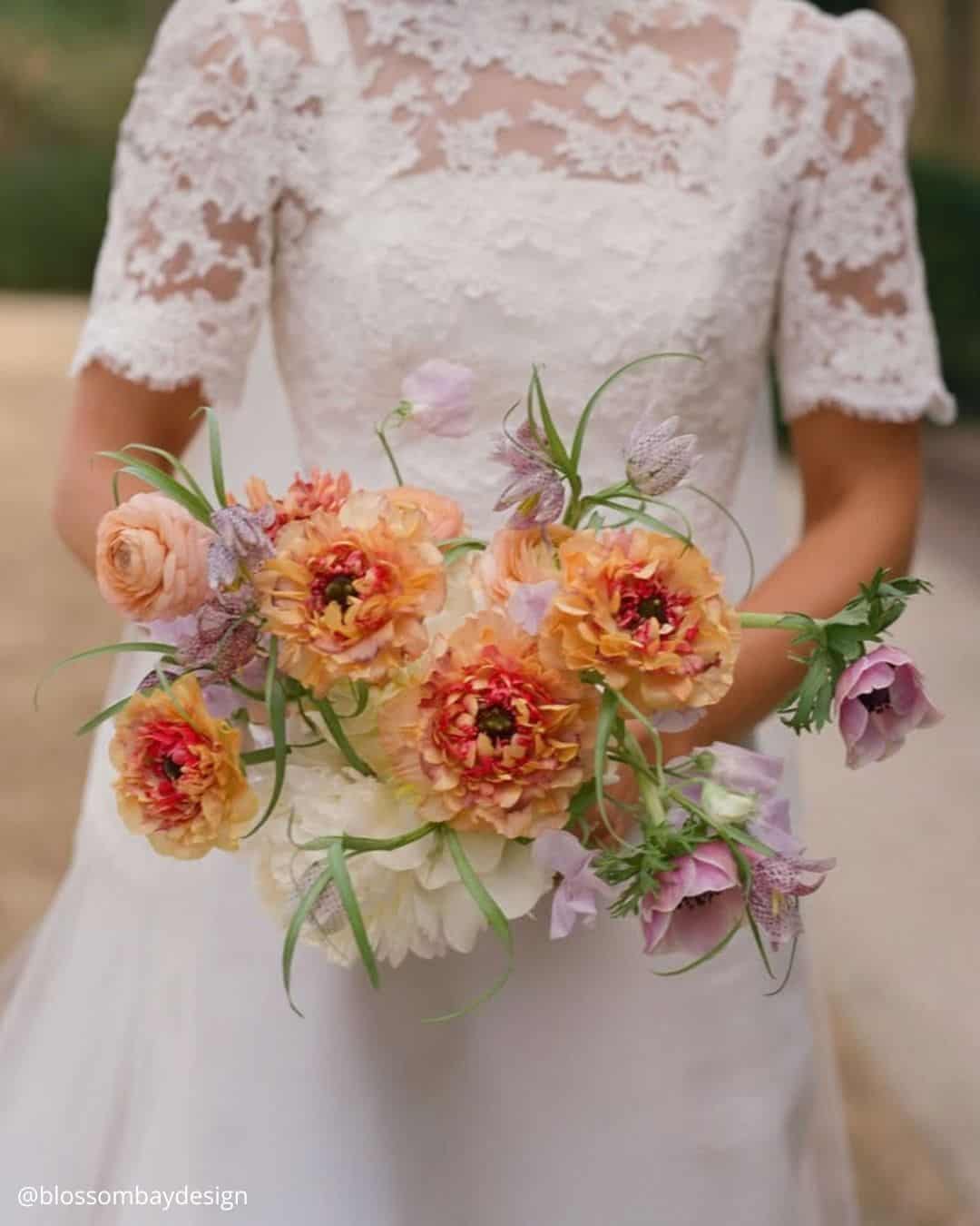 Trendy Chic Summer Bouquets With Greens