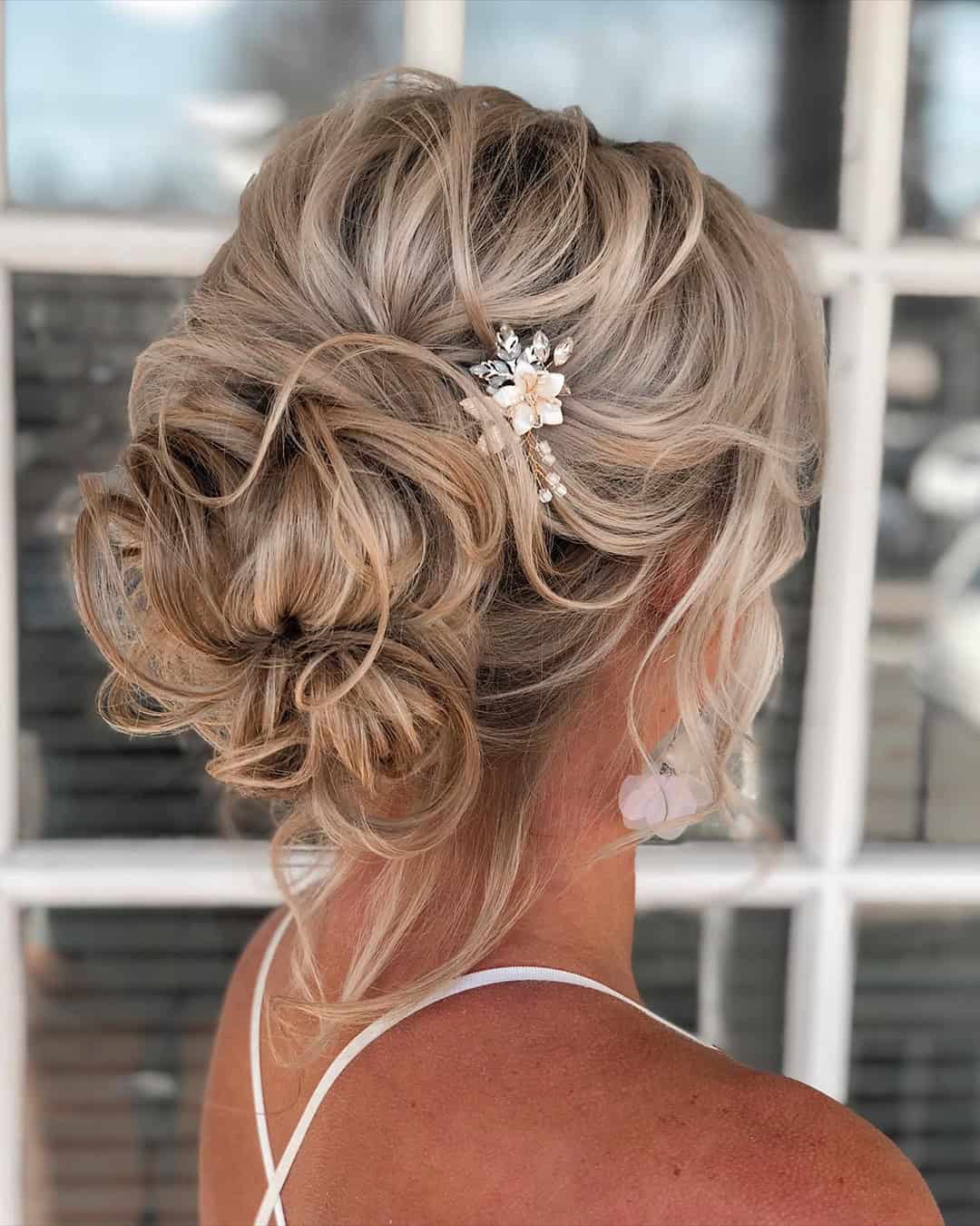 Summer Wedding Hairstyles For Medium Hair