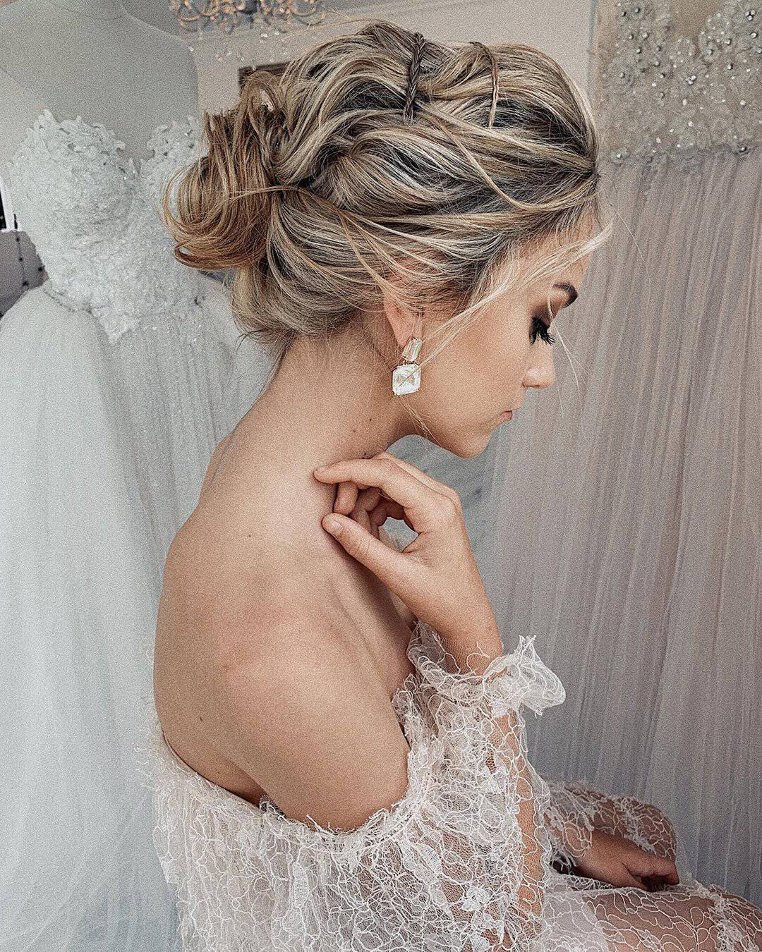 Easy Updo With Texture