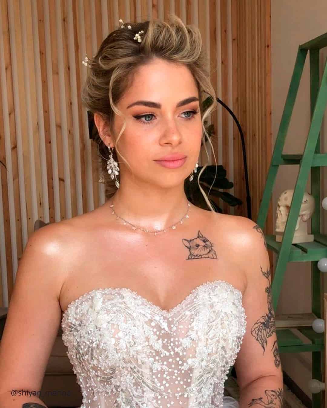 Easy Updo With Texture