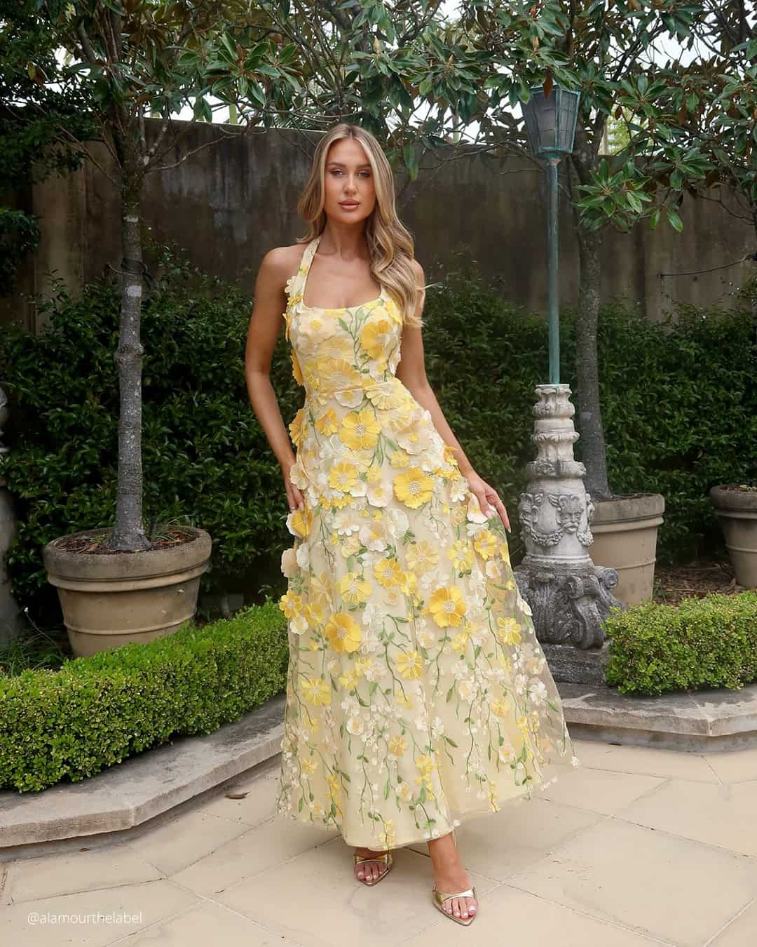 Tips for Choosing a Dress Based on Body Type: