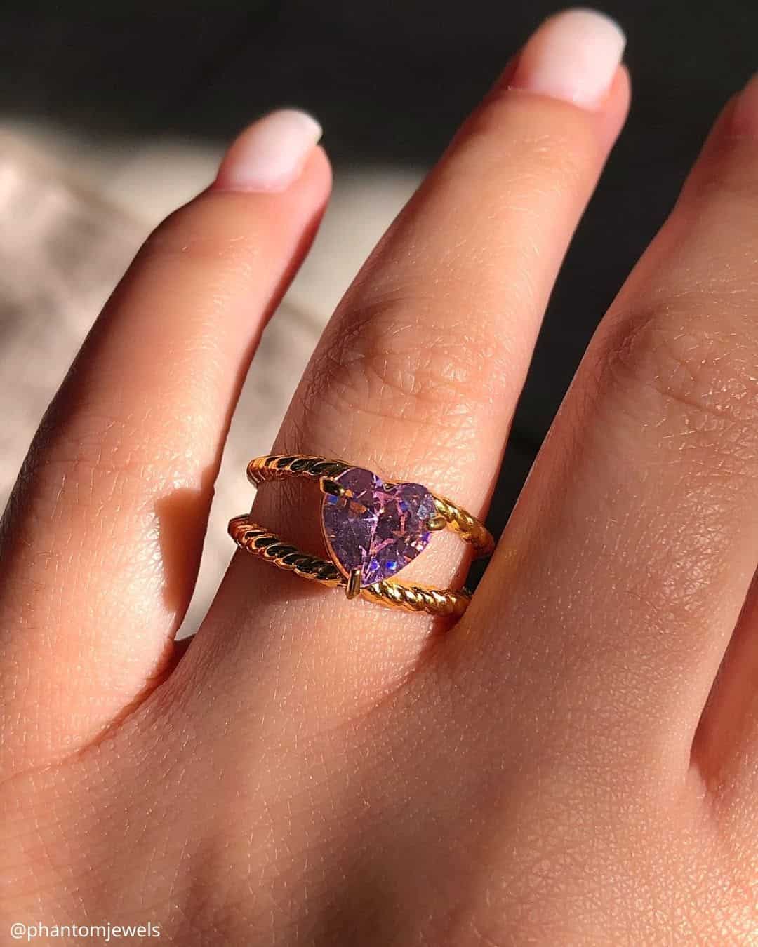 Oval Engagement Rings