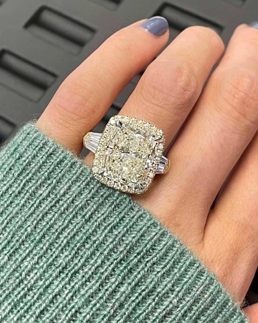 Morganite Engagement Rings