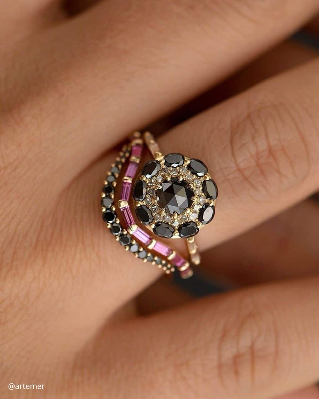 Dazzling Halo Engagement Rings