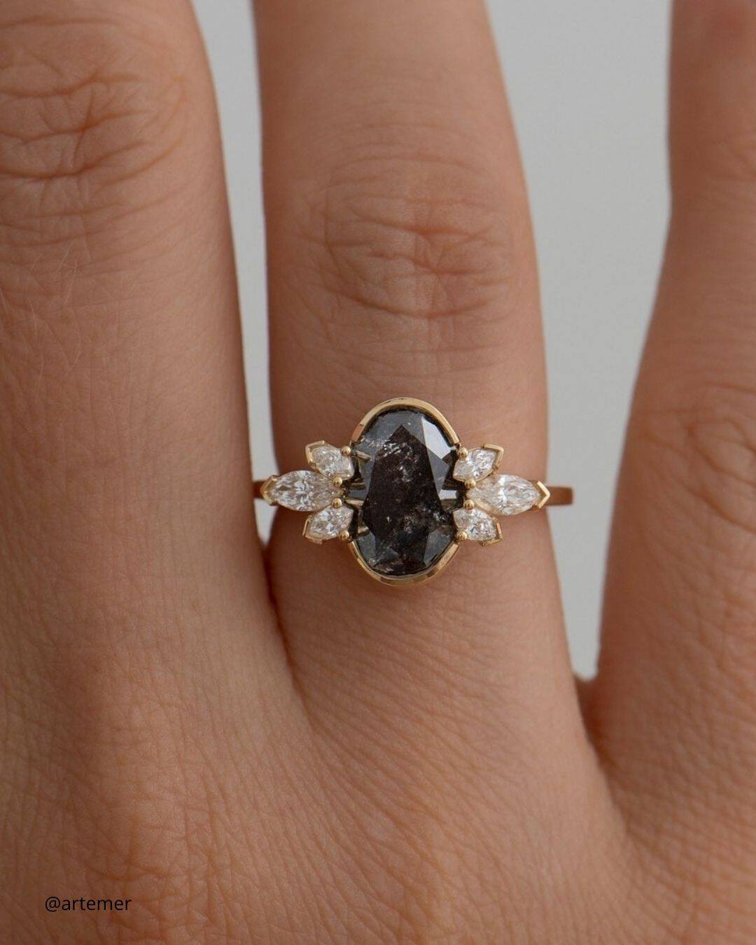 Dazzling Halo Engagement Rings