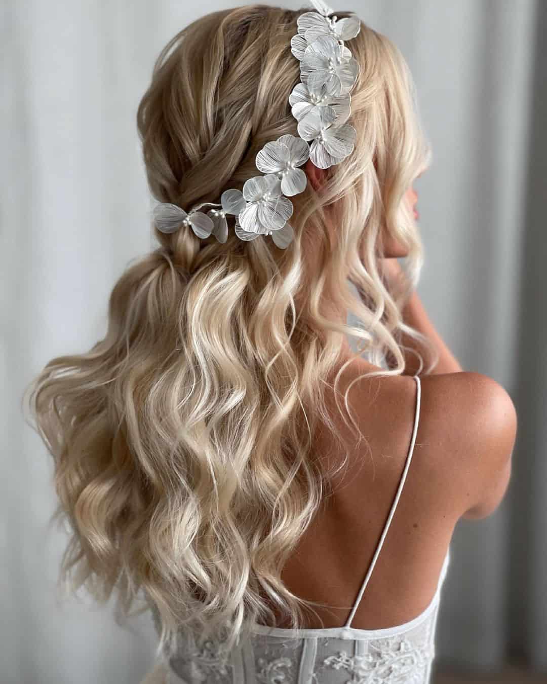 Bridal Hairstyles With Flowers