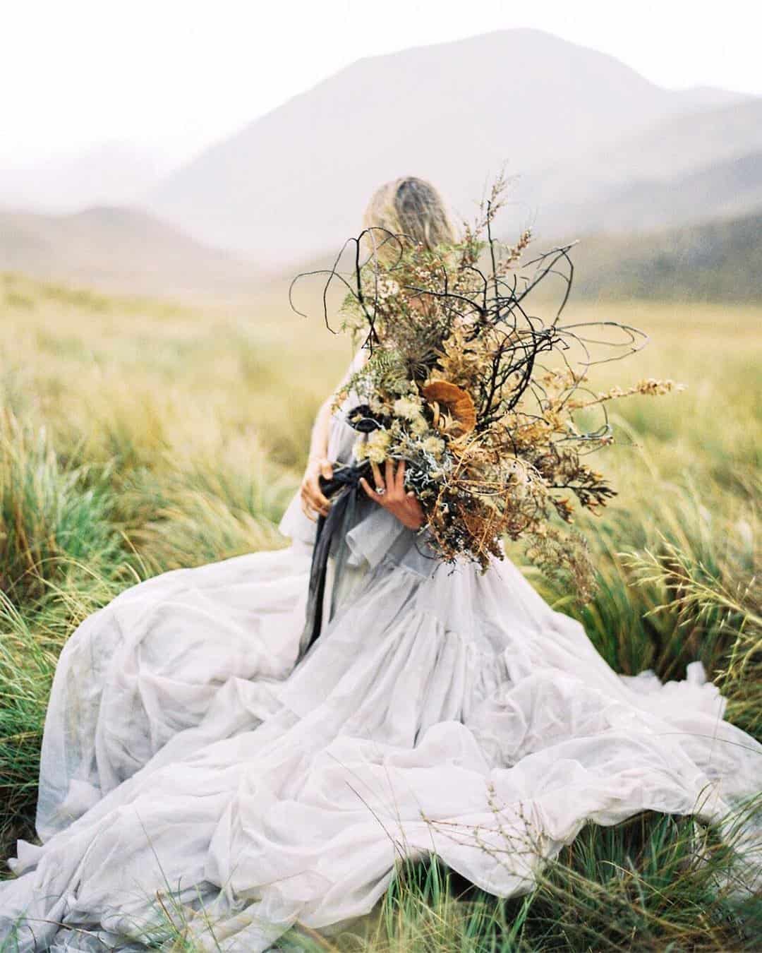 Beautiful Wedding Bouquets With Field Flowers