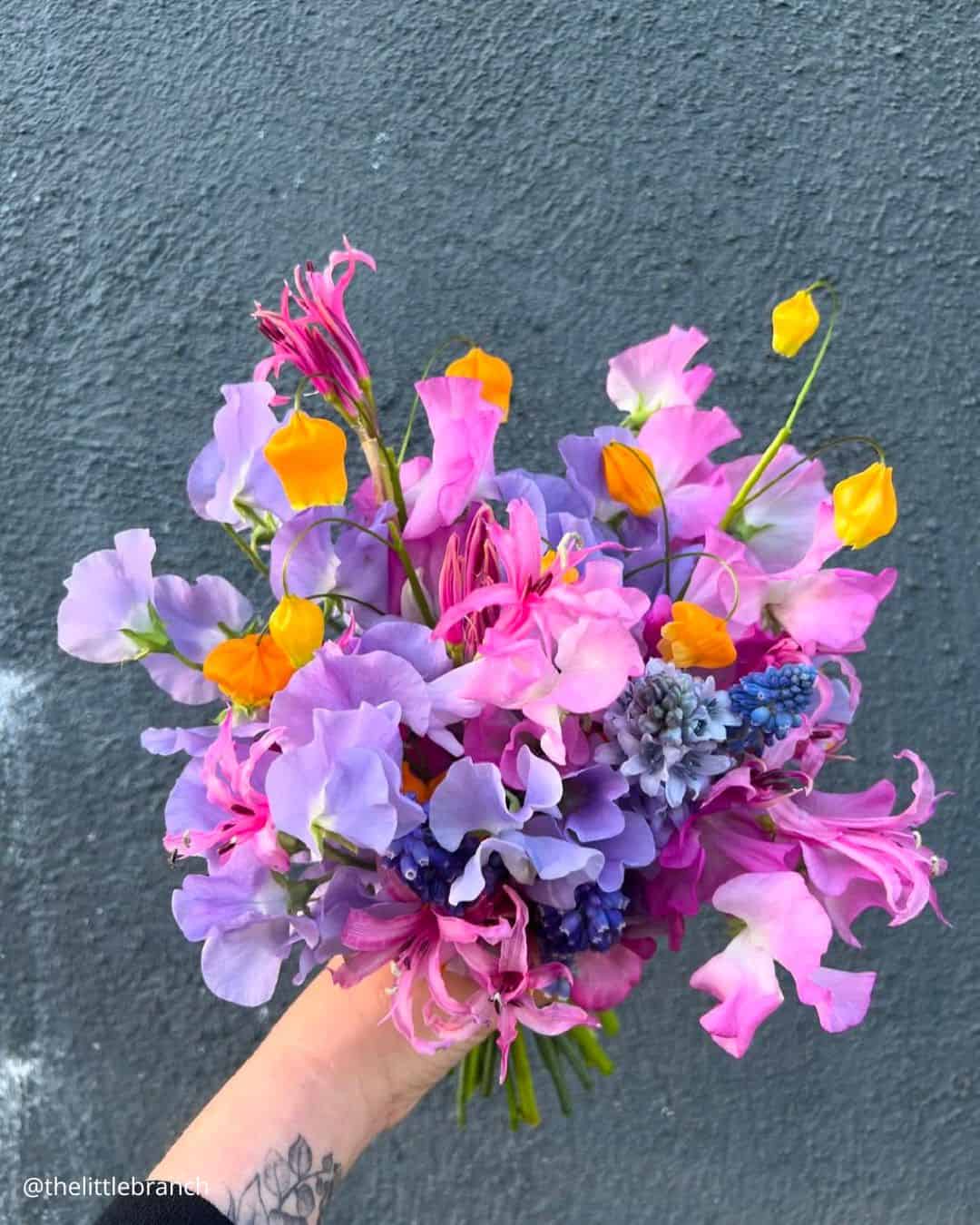 Beautiful Wedding Bouquets With Field Flowers