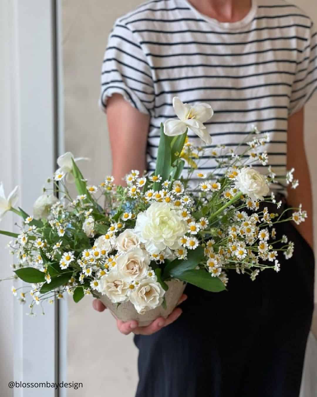 Bright Wedding Bouquets With Sunflowers