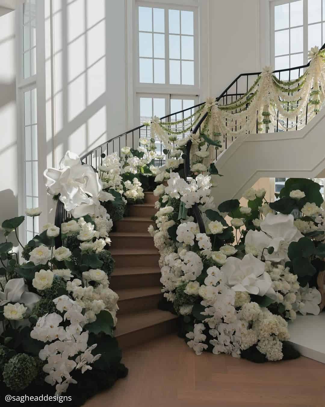 White Wedding Decoration Ideas For Aisle