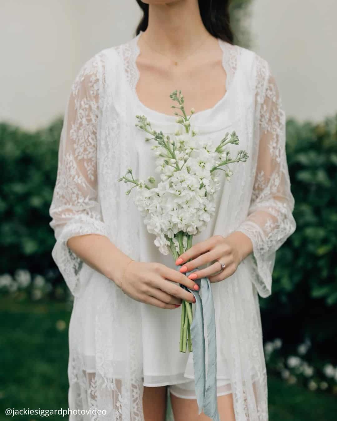 White Wedding Decoration Ideas For Aisle