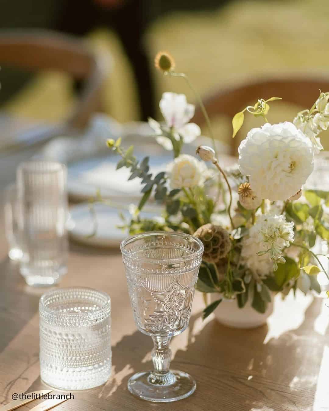 White Wedding Decoration Ideas For Aisle