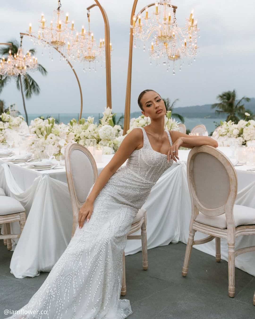 White Wedding Decoration Ideas For Aisle