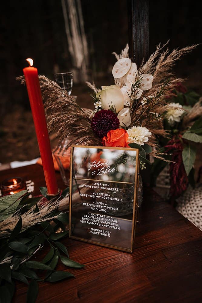 Real Big Wedding Trend: Llamas