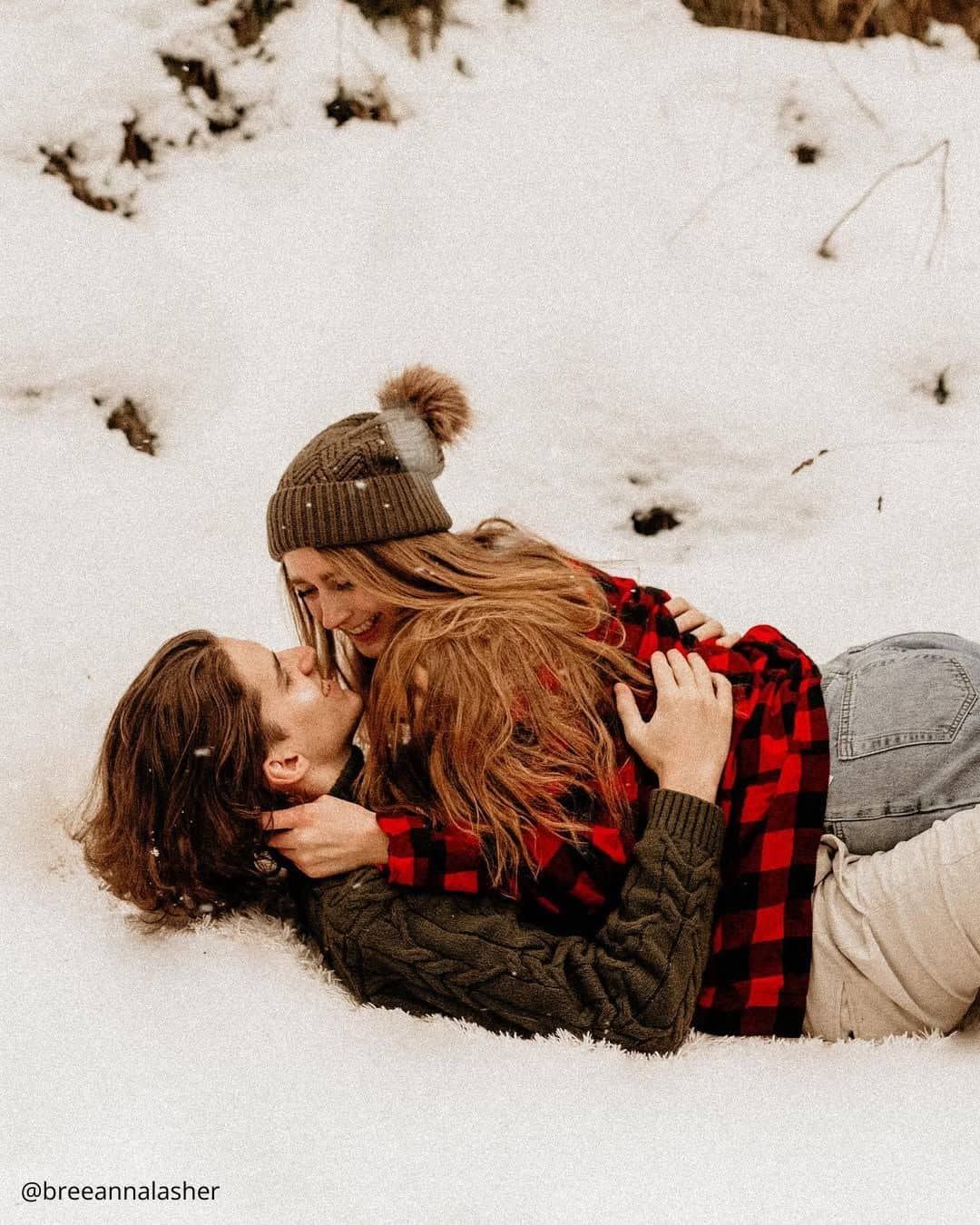 Engagement Photos In The Snow