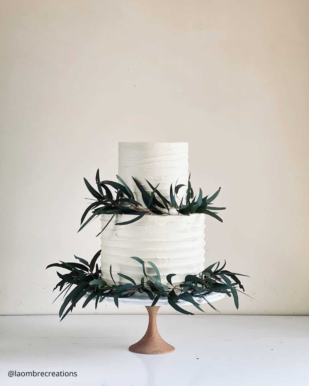 Elegant Winter Cake Ideas