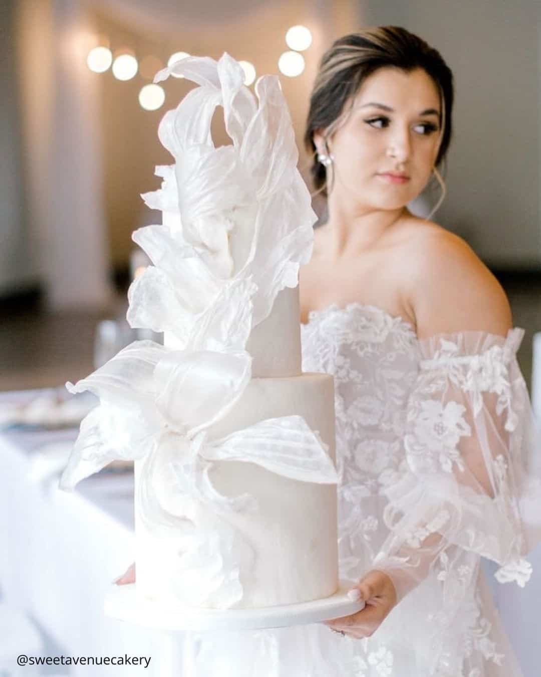 Christmas Wedding Cake