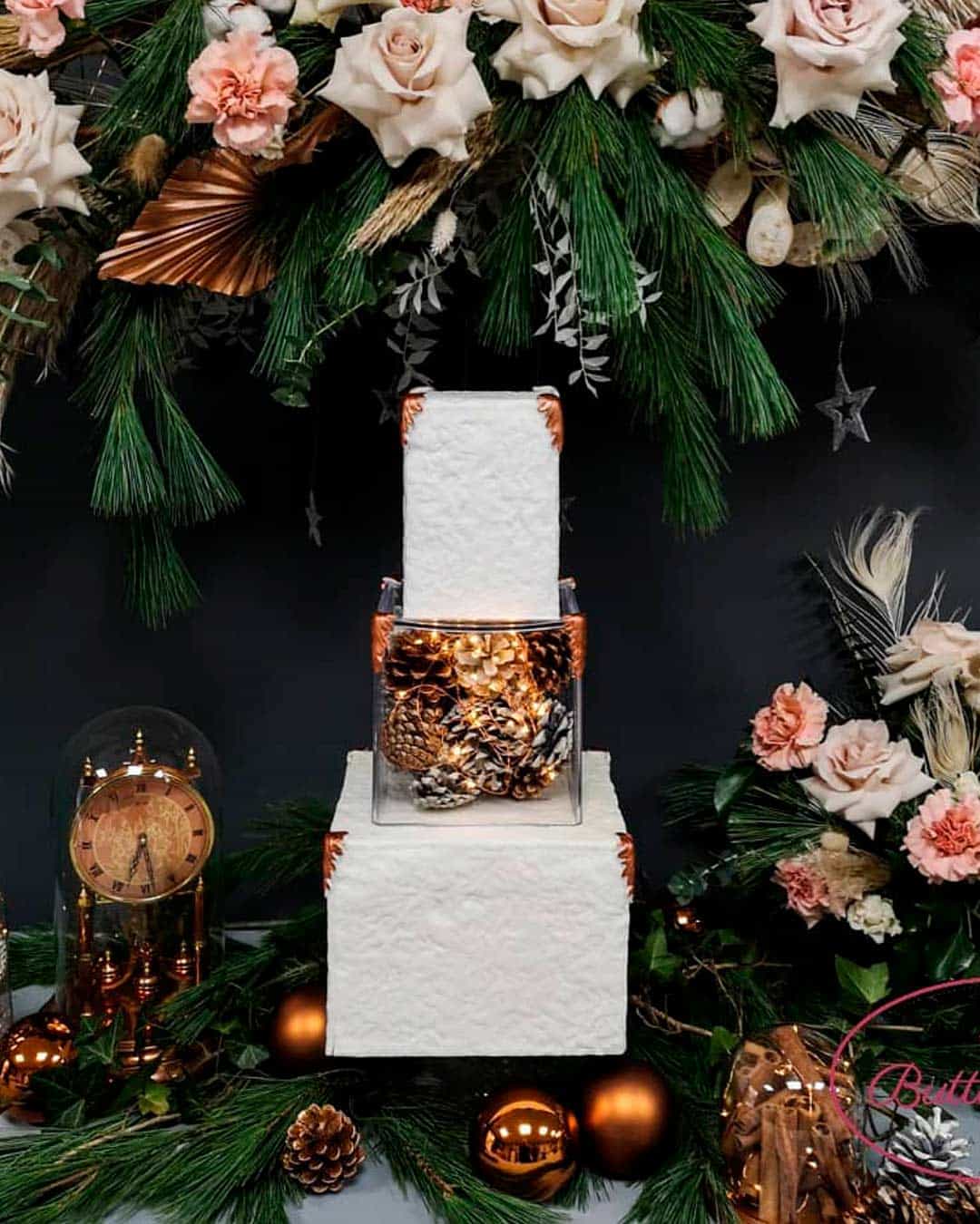 Christmas Wedding Cake