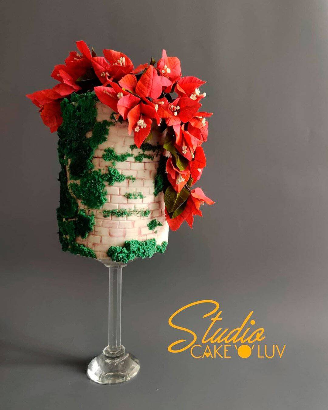 Tips for Choosing the Perfect Winter Wedding Cake