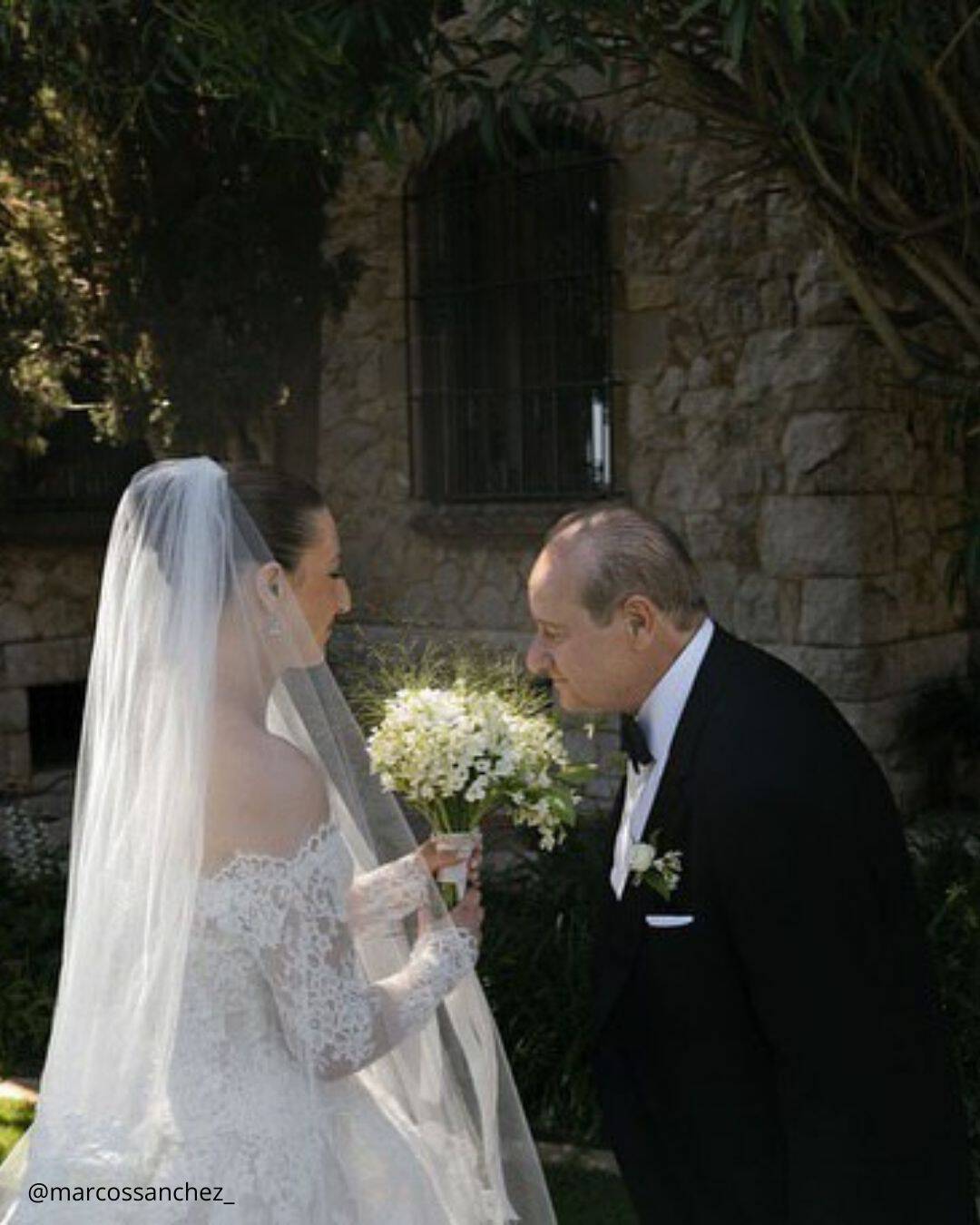 Funny Wedding Photos