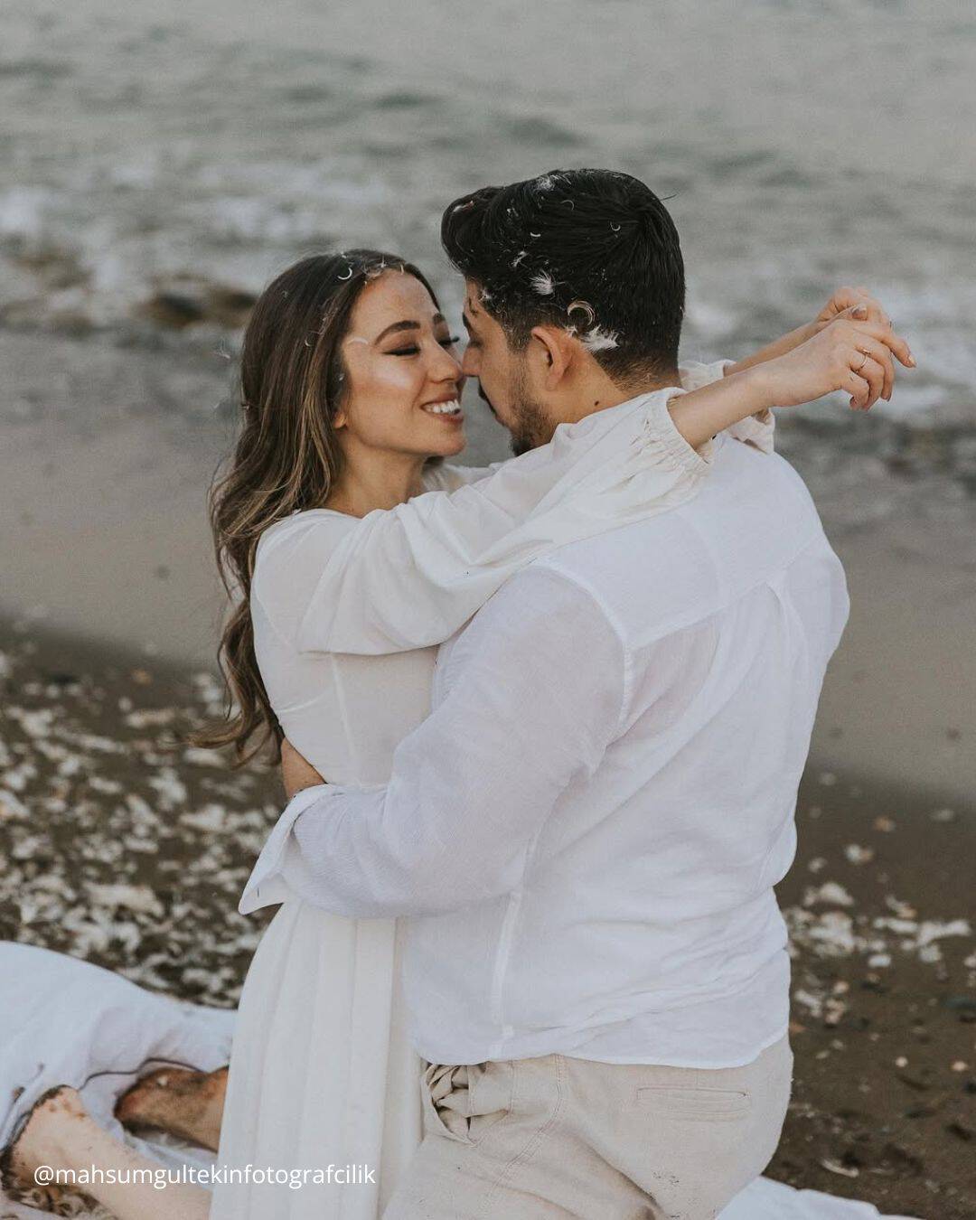 Creative and Unique Engagement Photos