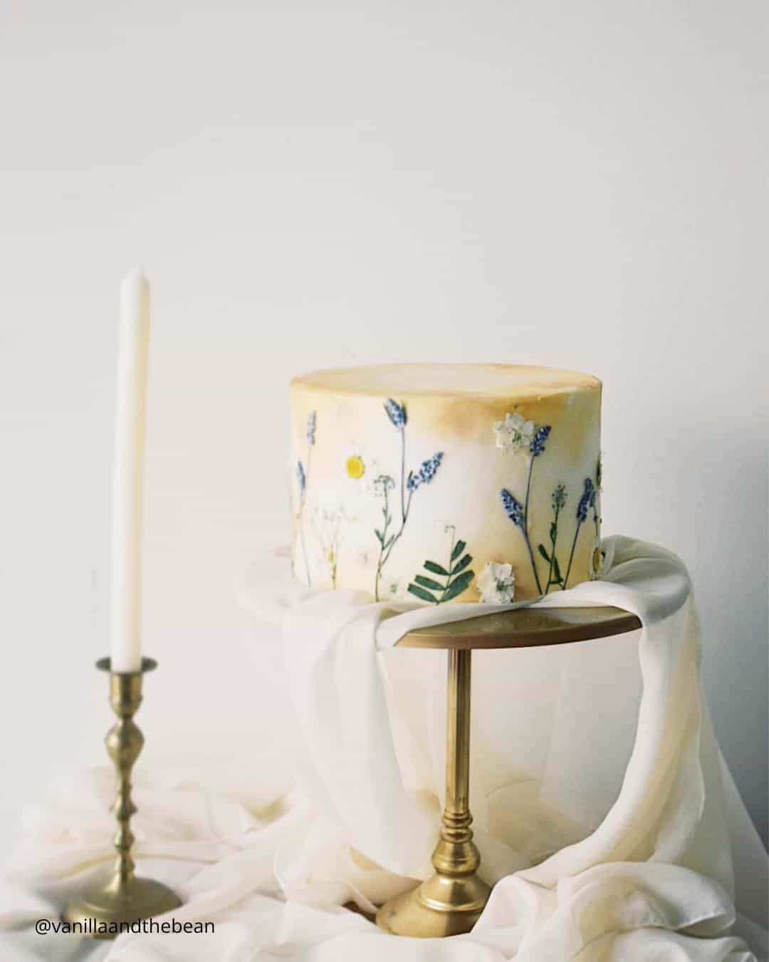 Elegant Summer Wedding Cake