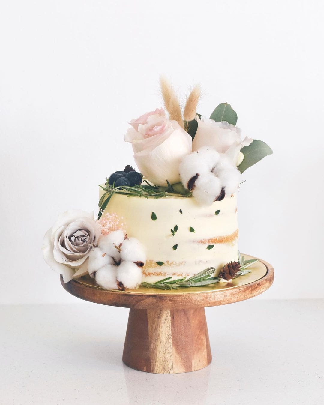 Black Elegant Summer Wedding Cakes