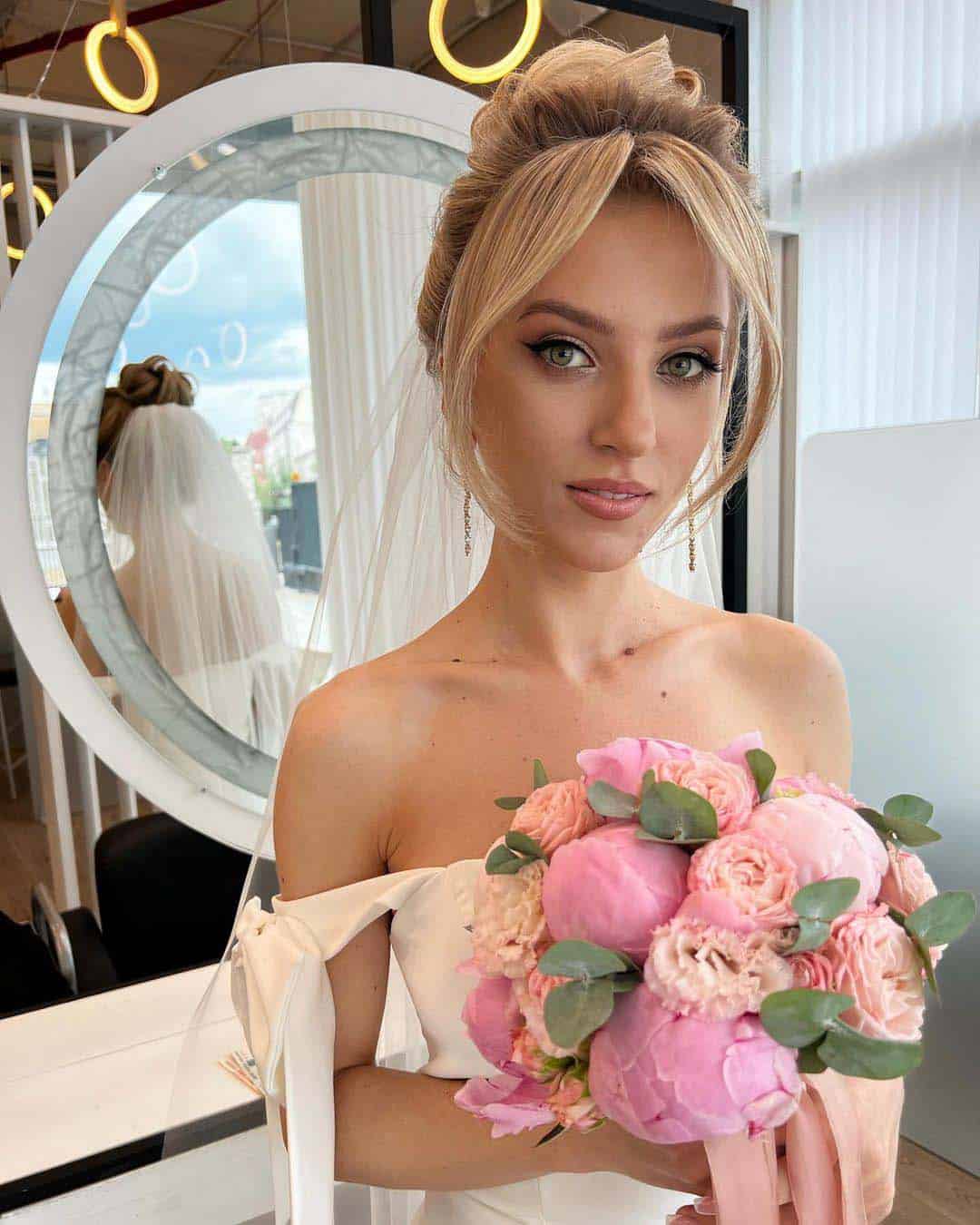 Accessories For Bridal Hairstyles With Bangs