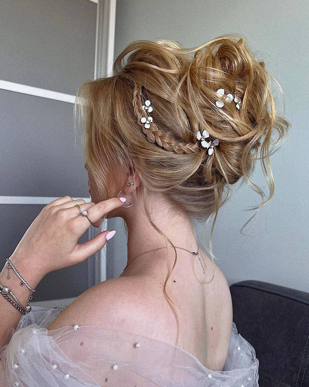 Sleek & Smooth Wedding Hair Updo