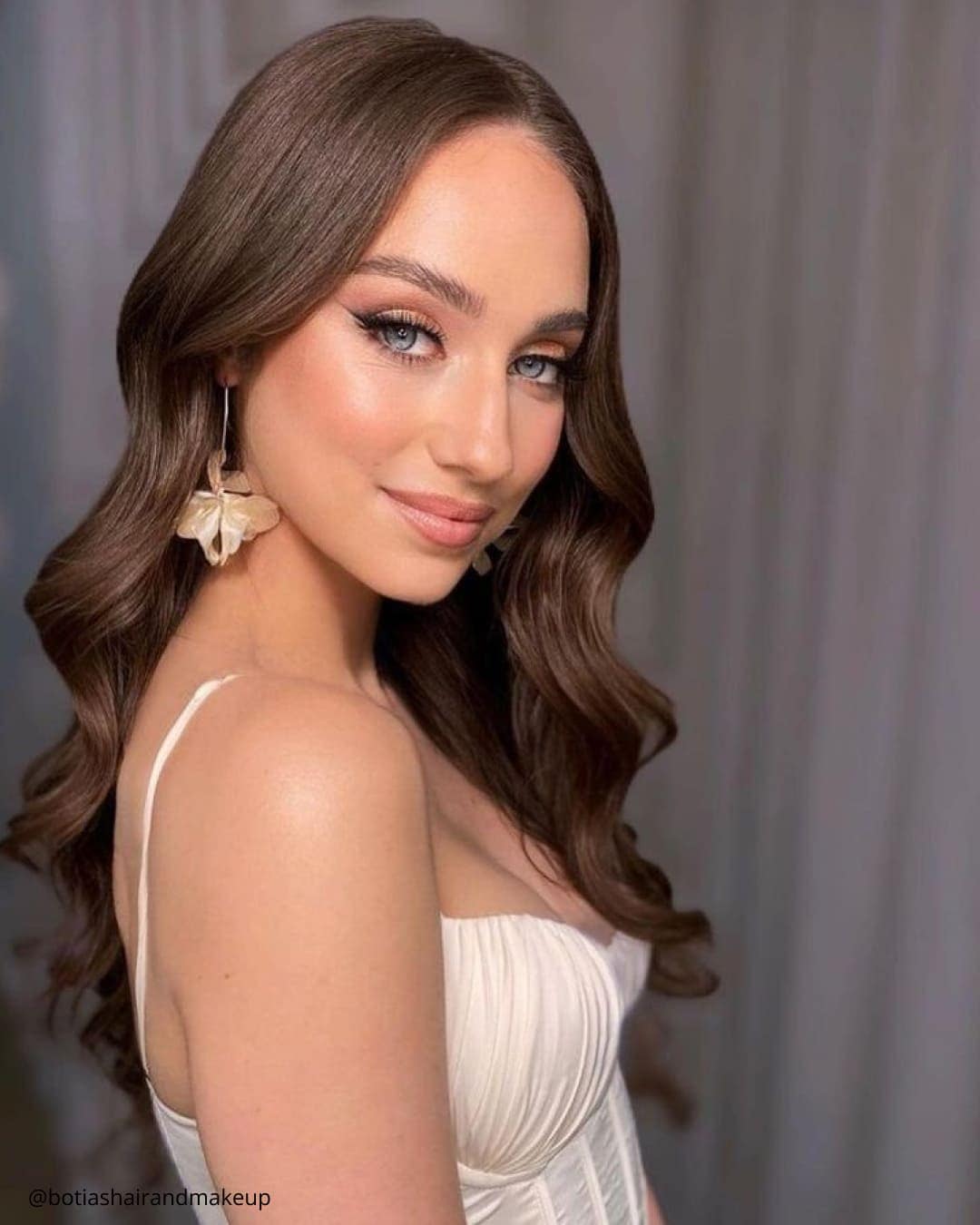 Best Eyeshadow Palettes For Blue Eyes