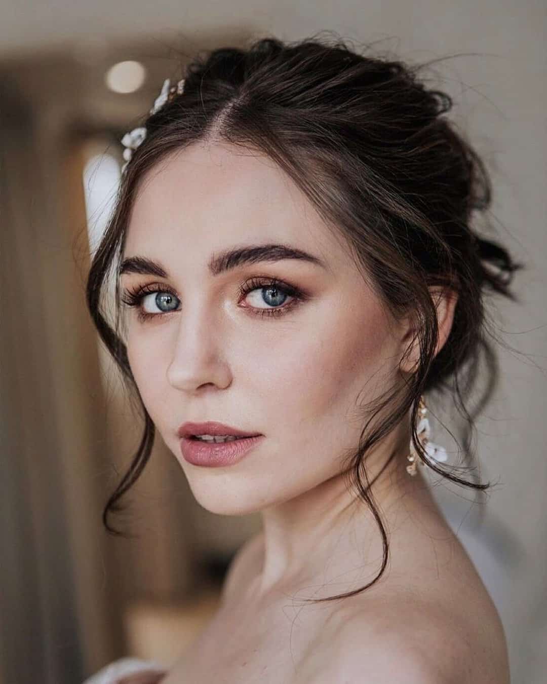 Natural Wedding Makeup For Blue Eyes