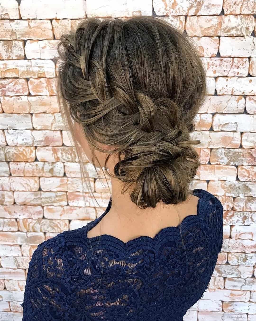Half Up Half Down Styles for Medium Hair Brides