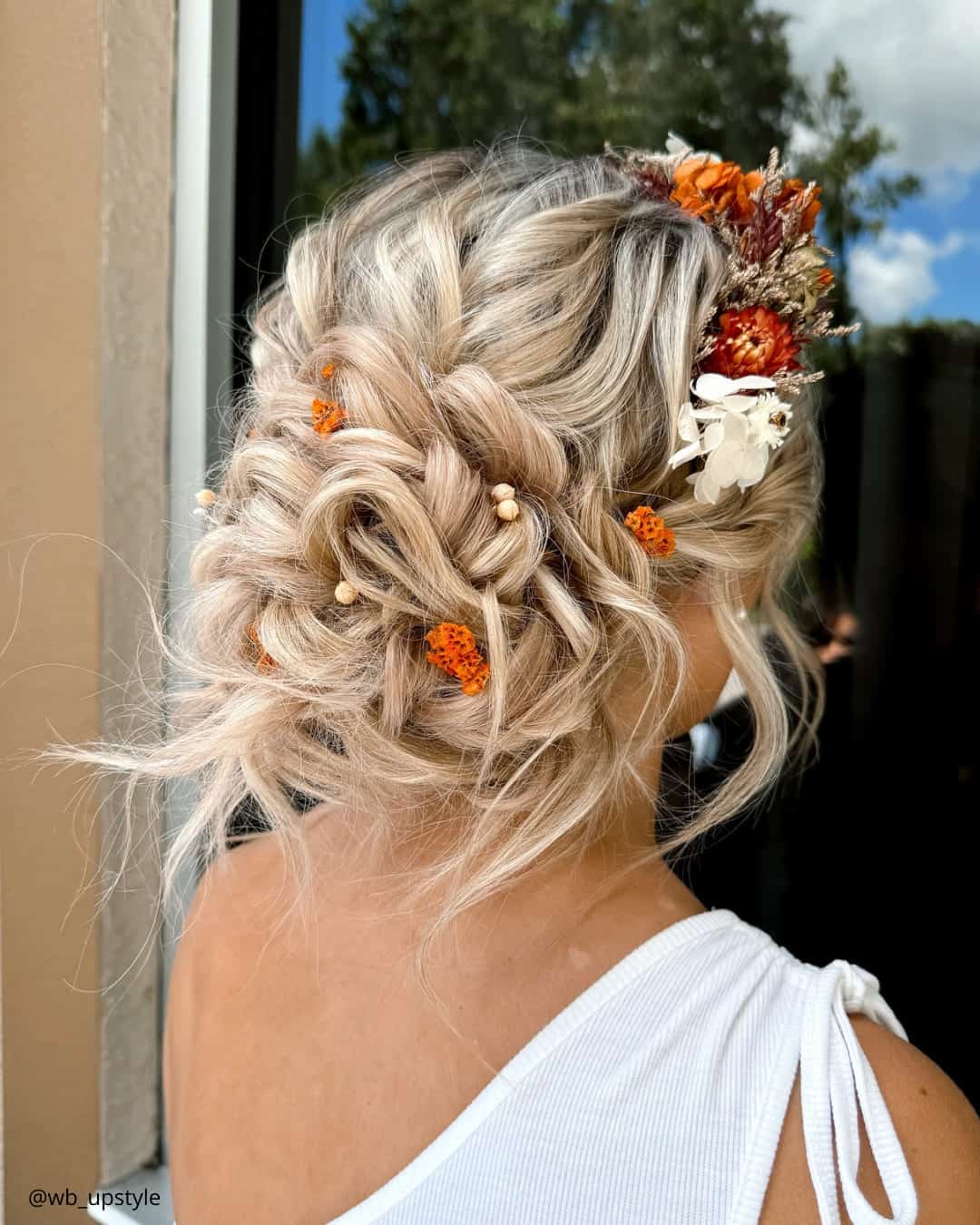 Wedding Hairstyles With Flowers