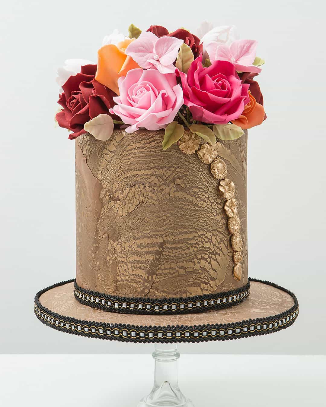 wedding cake trends chocolate cake with flowers Elizabeth