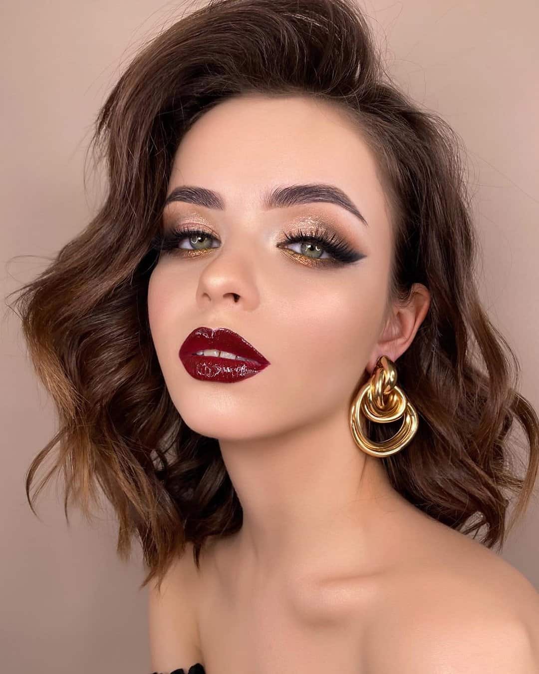Gold Tones Bohemian Wedding Makeup