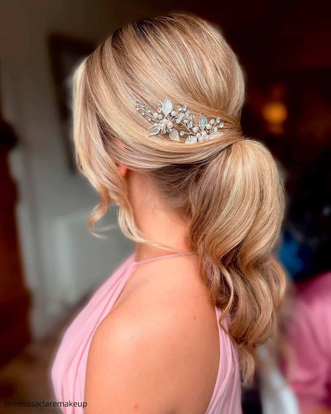 How To Wear A Veil With A Ponytail