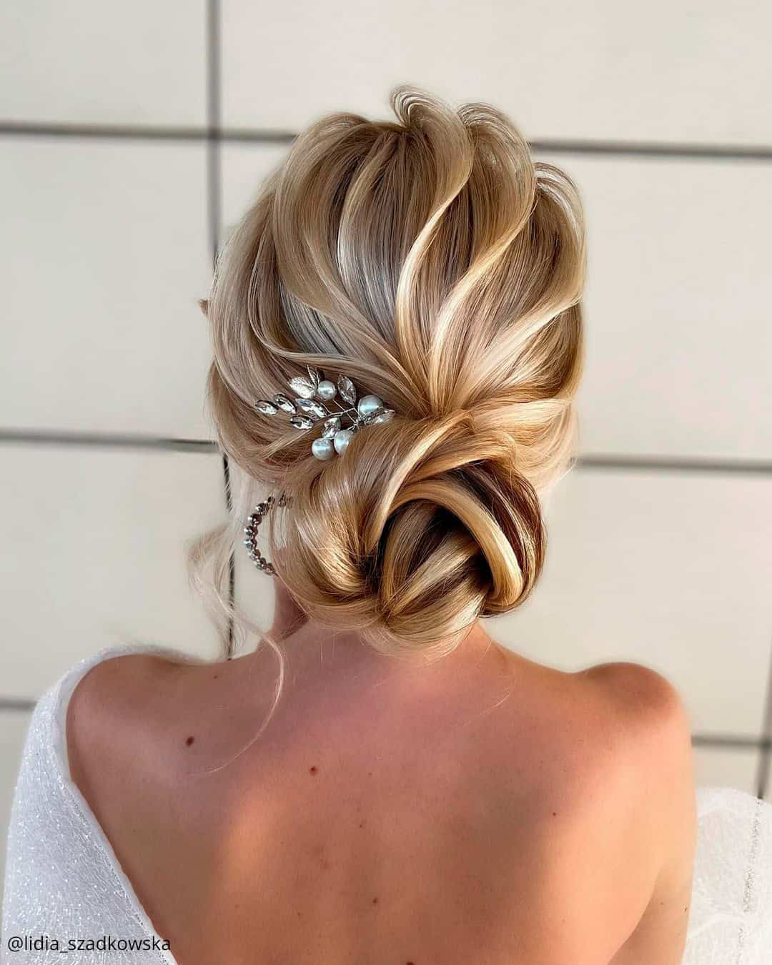 How To Create Medium Length Updo Hairstyles