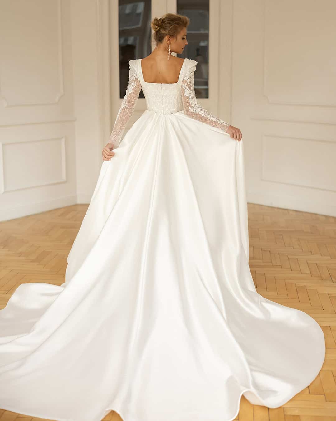Eva Lendel Wedding Dresses