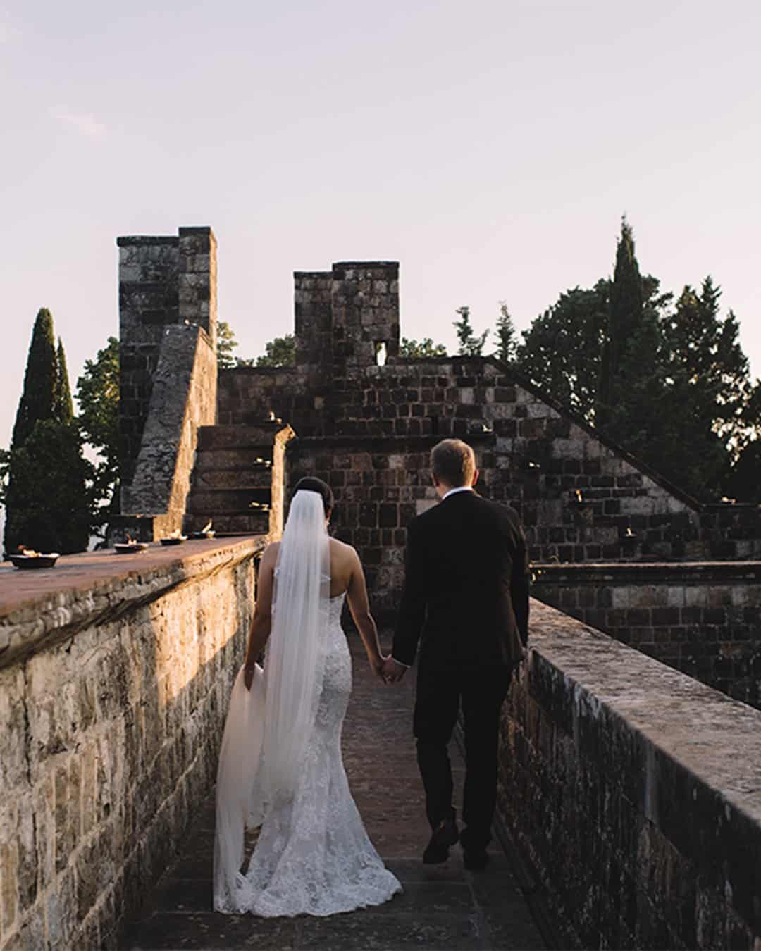 romantic real wedding in florence wedding walk