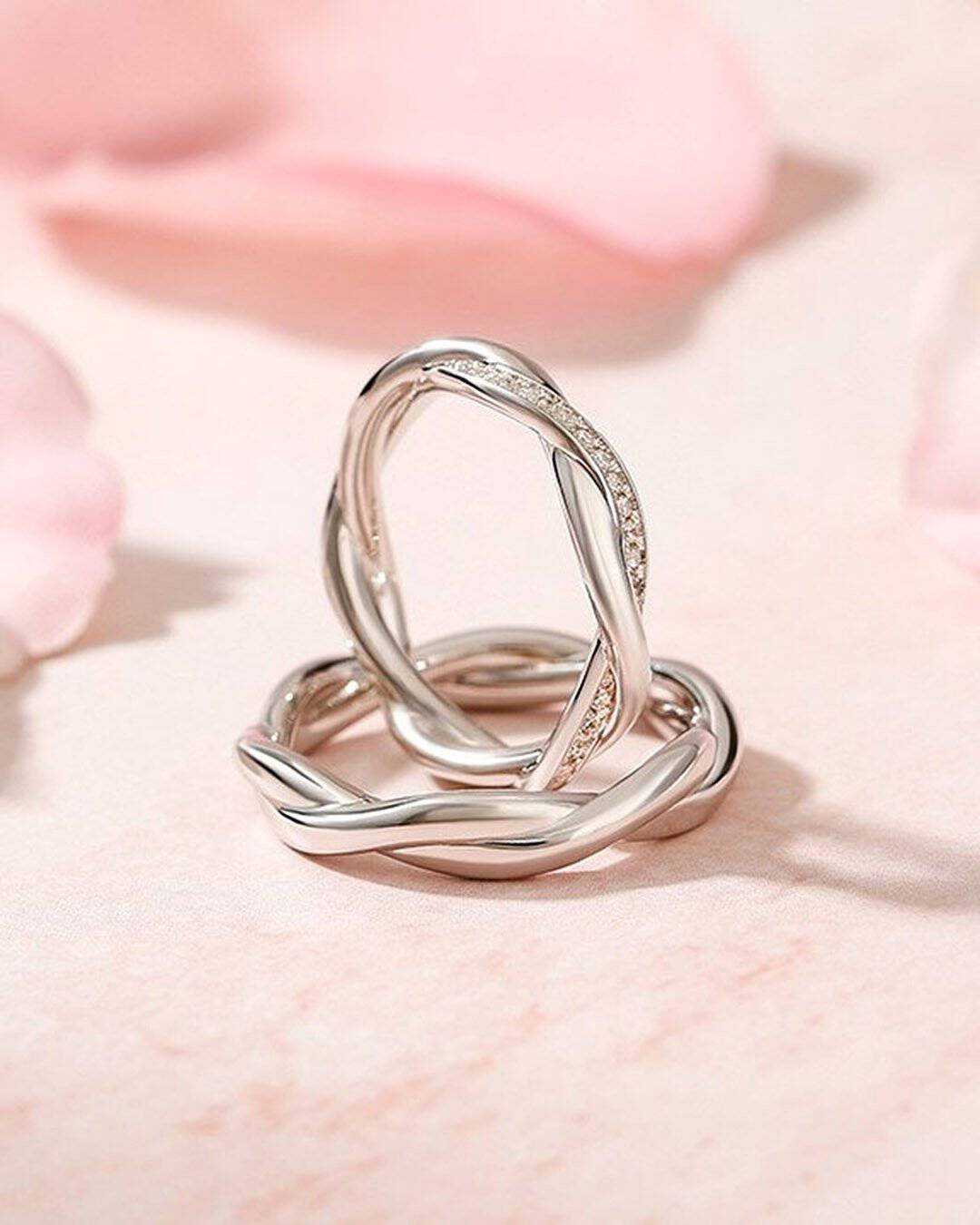 Heart-Shaped Charming Rings