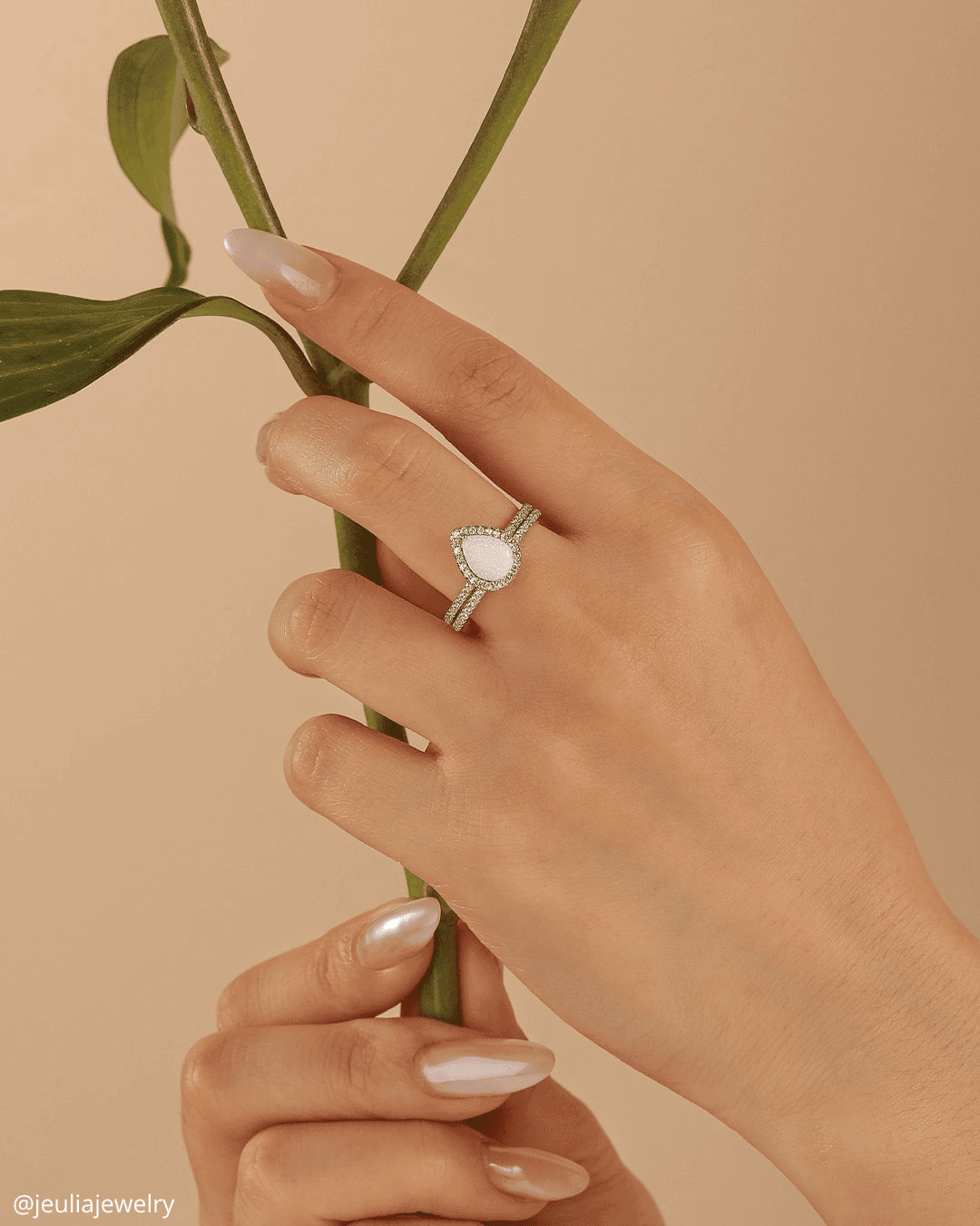 Diamond Halo Engagement Rings