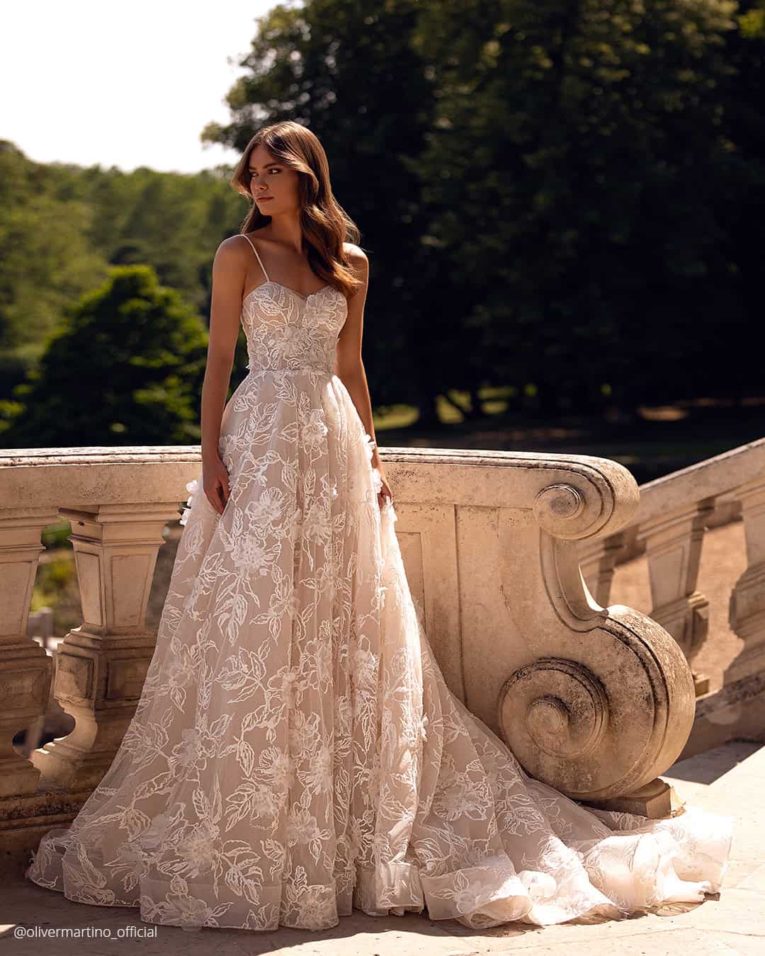 Long Sleeve Lace Wedding Dresses