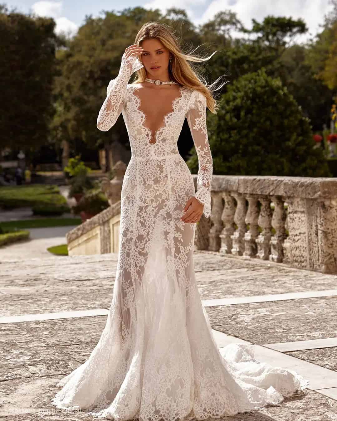 Long Sleeve Lace Wedding Dresses