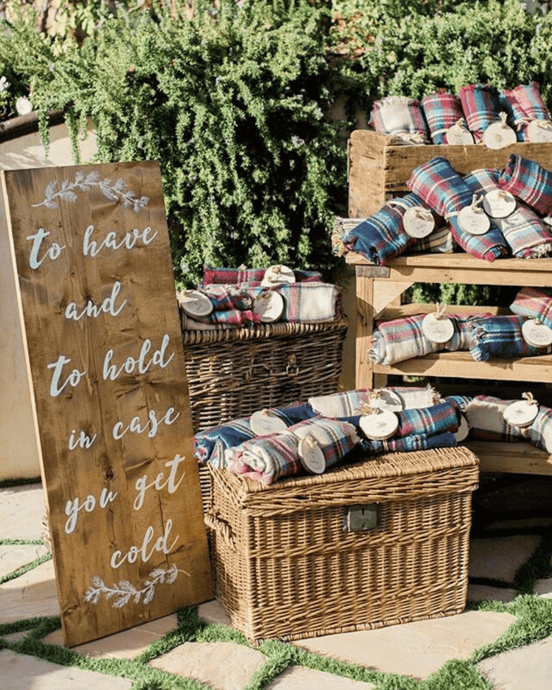 Grab A Blanket Wedding Ideas For Cold Summer Evenings