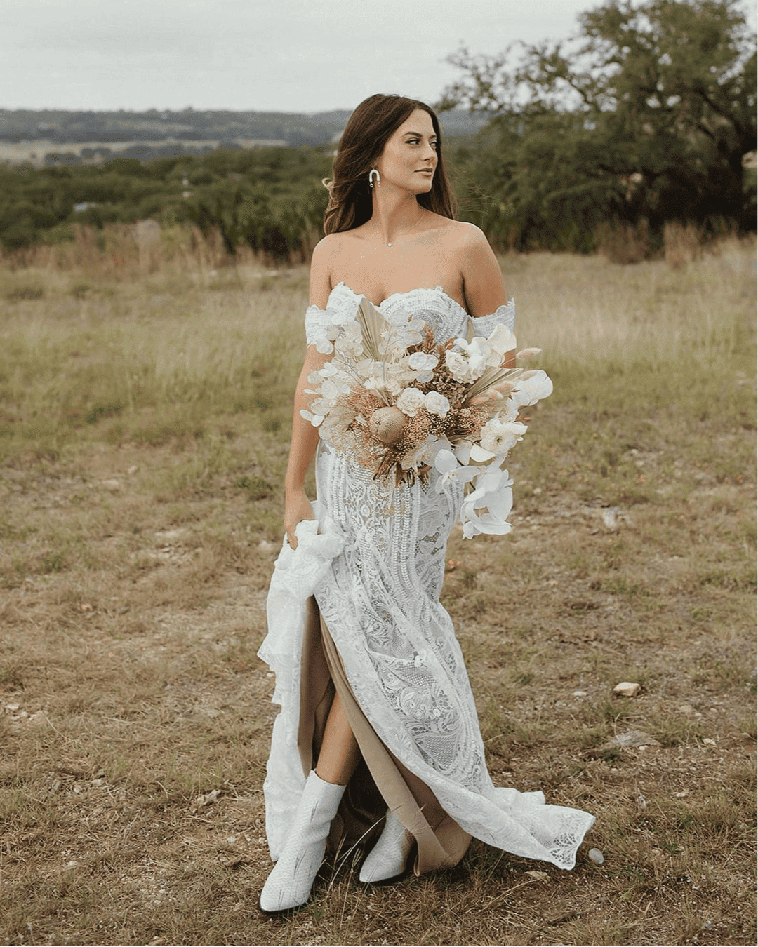 Beautiful Bouquets For Hippie Brides