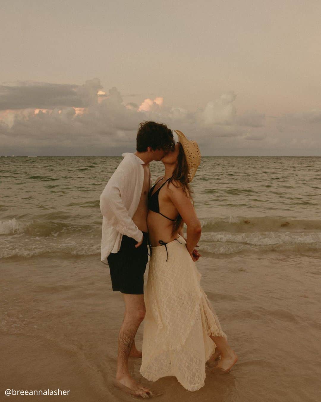 Hot Honeymoon Photos
