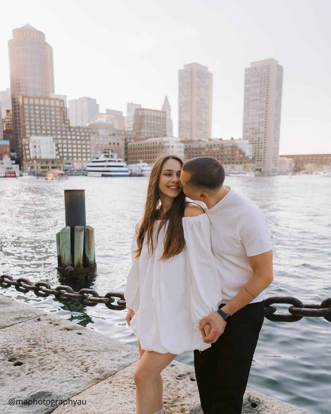 Outdoor Honeymoon Photo Ideas
