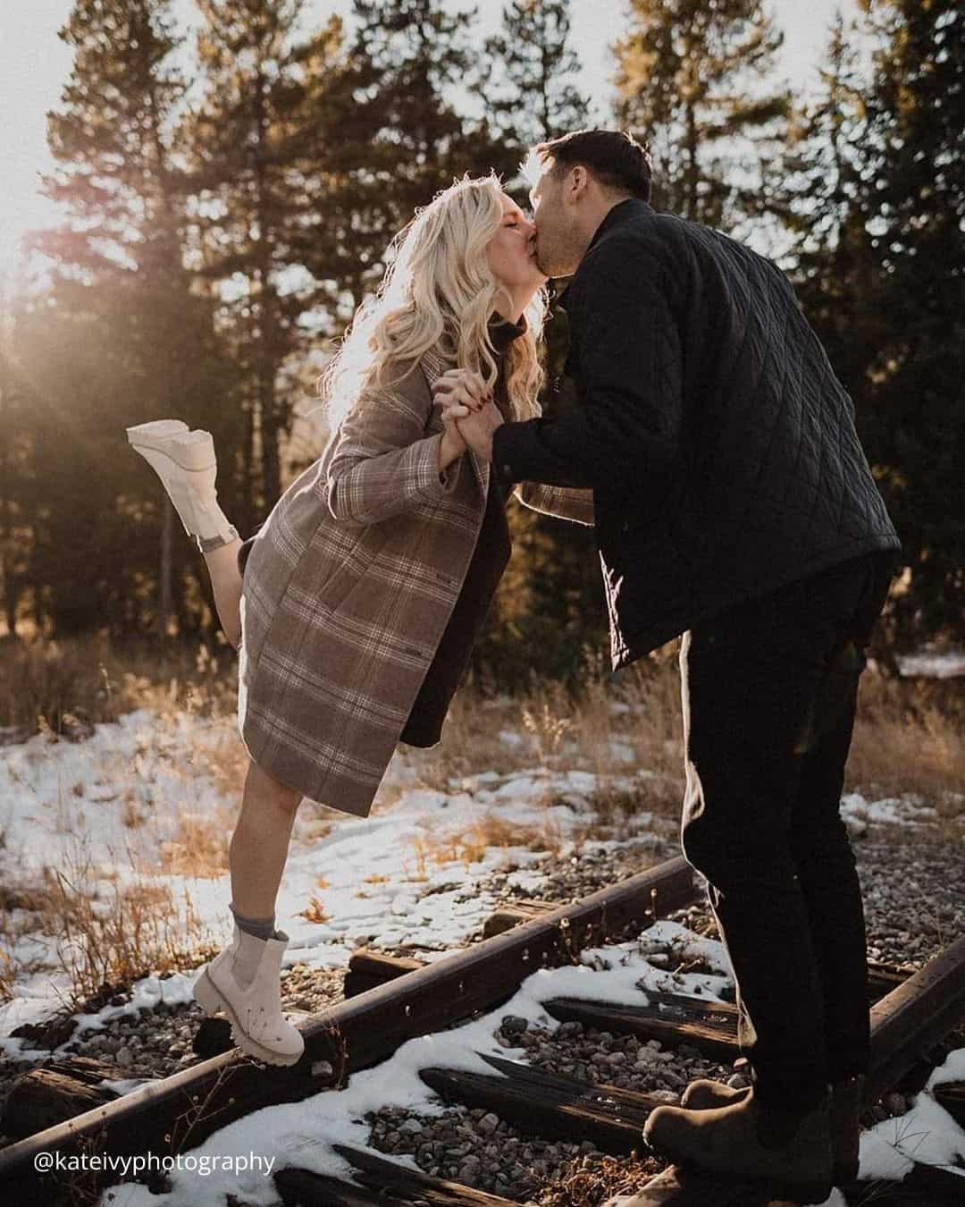 Honeymoon Photo Accessories