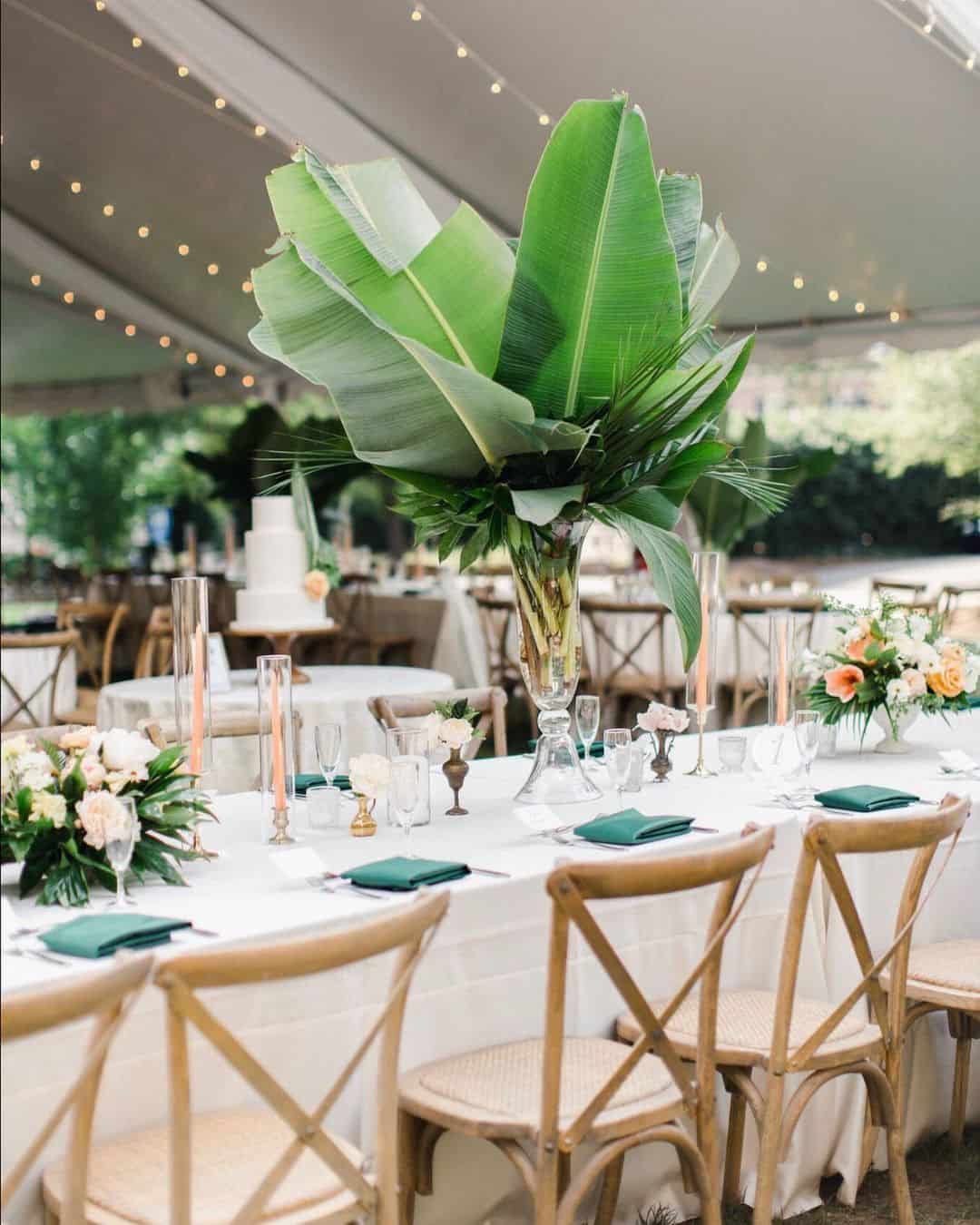 Main things to consider when choosing wedding colors